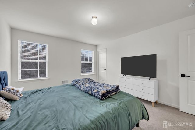 1497 Thomas Avenue, North Brunswick, NJ 08902