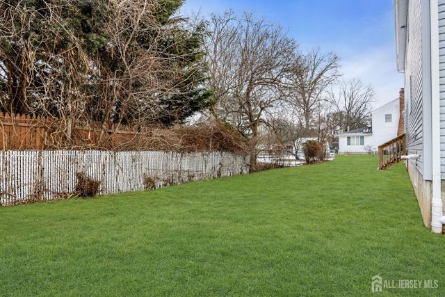 1497 Thomas Avenue, North Brunswick, NJ 08902