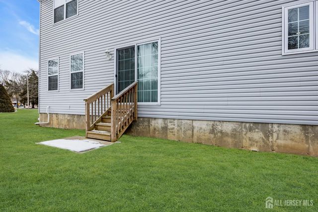 1497 Thomas Avenue, North Brunswick, NJ 08902