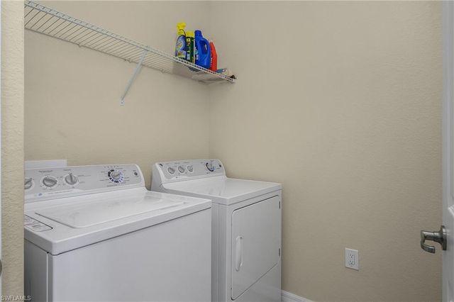 9495 Napoli LN # 201, Naples, FL 34113