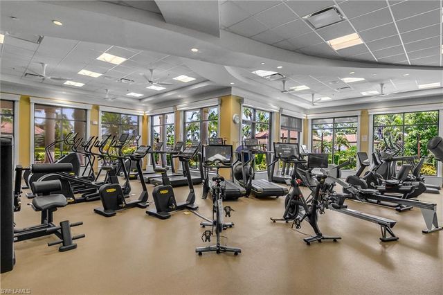 9495 Napoli LN # 201, Naples, FL 34113