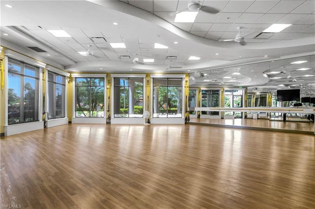 9495 Napoli LN # 201, Naples, FL 34113