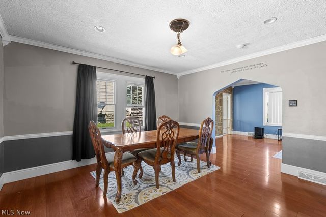 3813 Collins Way, Weirton, WV 26062