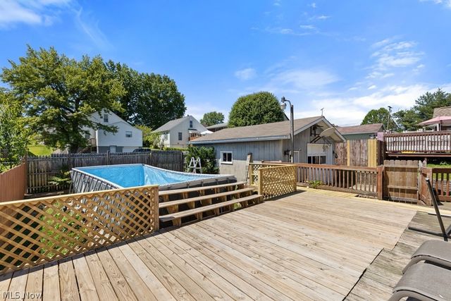 3813 Collins Way, Weirton, WV 26062