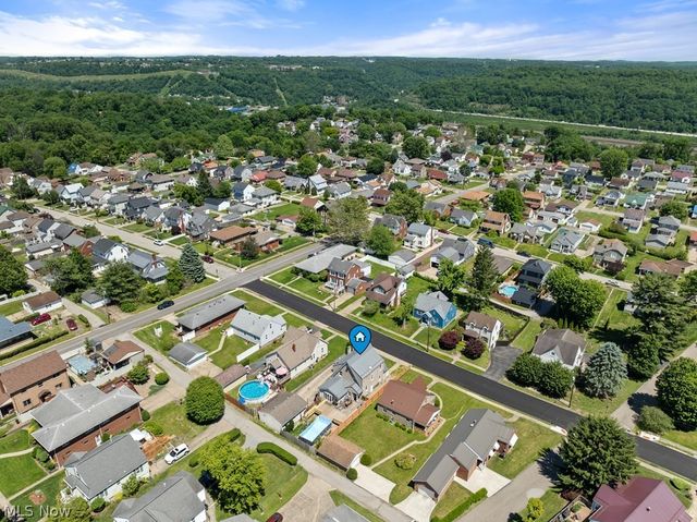 3813 Collins Way, Weirton, WV 26062