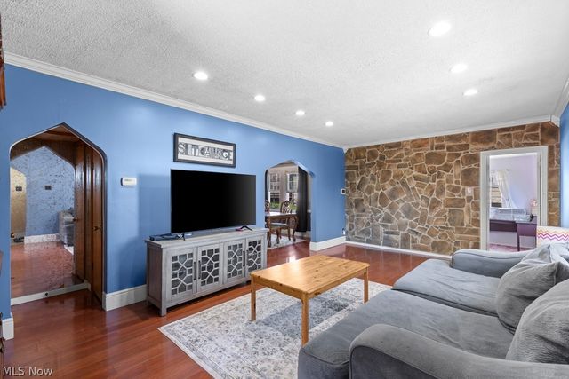 3813 Collins Way, Weirton, WV 26062