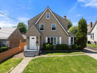 3813 Collins Way, Weirton, WV 26062