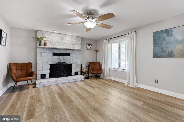 15 LAWRENCE AVE, Newark, DE 19711