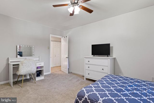 15 LAWRENCE AVE, Newark, DE 19711