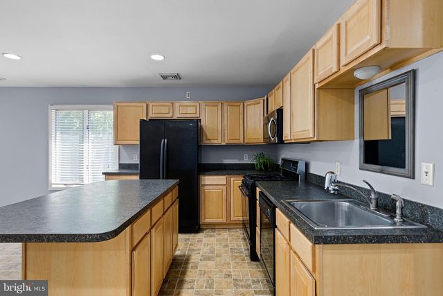 15 LAWRENCE AVE, Newark, DE 19711