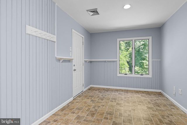 15 LAWRENCE AVE, Newark, DE 19711