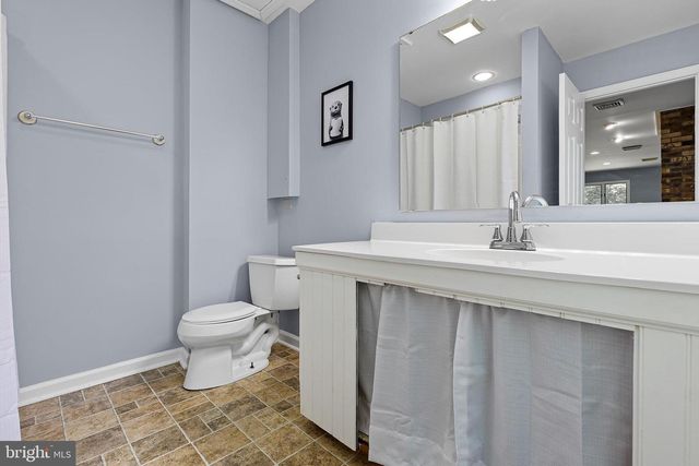 15 LAWRENCE AVE, Newark, DE 19711