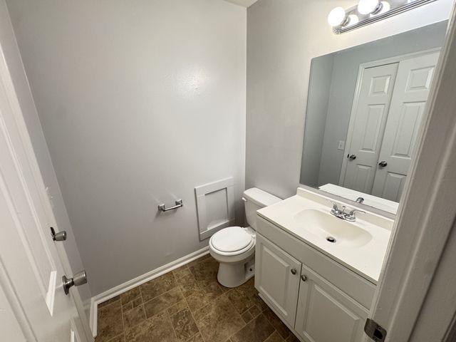 3225 Lakeford Dr, Nashville, TN 37214