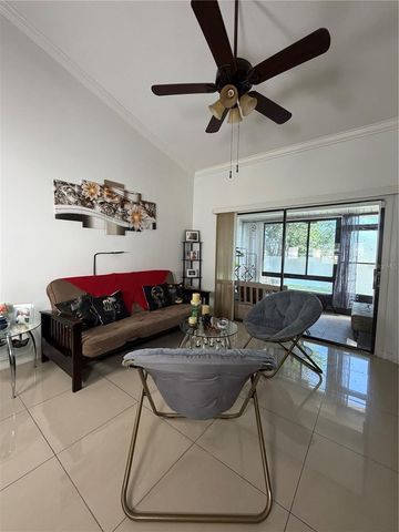 36 LAKEPOINTE CIRCLE, Kissimmee, FL 34743