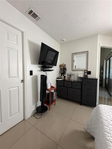 36 LAKEPOINTE CIRCLE, Kissimmee, FL 34743