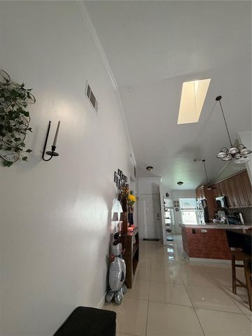 36 LAKEPOINTE CIRCLE, Kissimmee, FL 34743