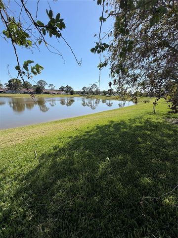 36 LAKEPOINTE CIRCLE, Kissimmee, FL 34743