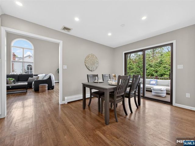 5 Sycamore Court, Ramsey, NJ 07446