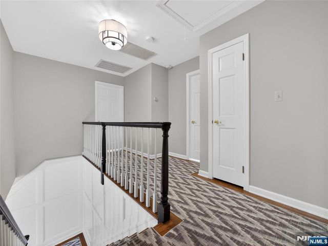 5 Sycamore Court, Ramsey, NJ 07446