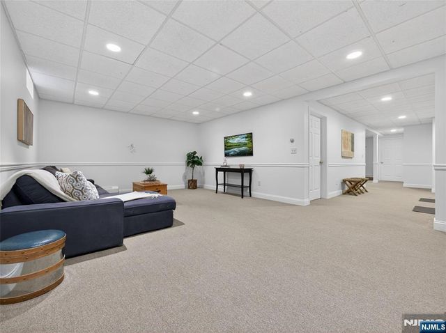 5 Sycamore Court, Ramsey, NJ 07446