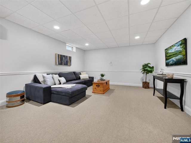 5 Sycamore Court, Ramsey, NJ 07446