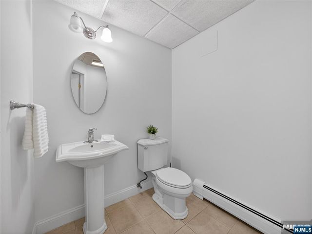 5 Sycamore Court, Ramsey, NJ 07446