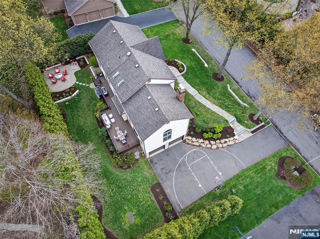 5 Sycamore Court, Ramsey, NJ 07446