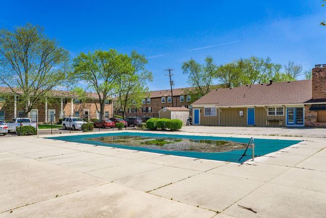 4723 Tarryton Court S, 14E, Columbus, OH 43228