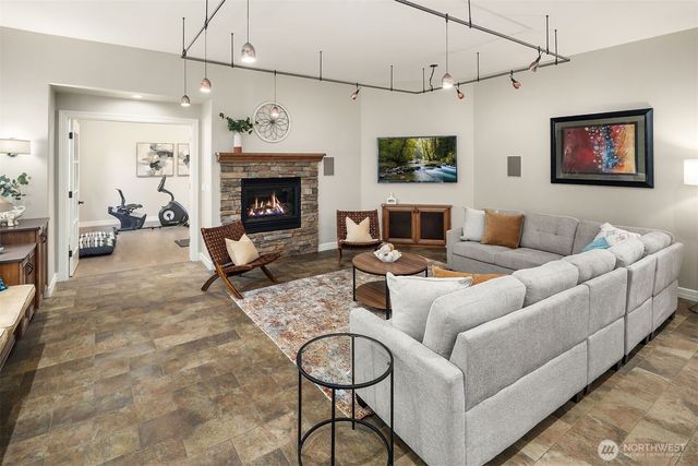 16290 SE 48th Drive, Bellevue, WA 98006