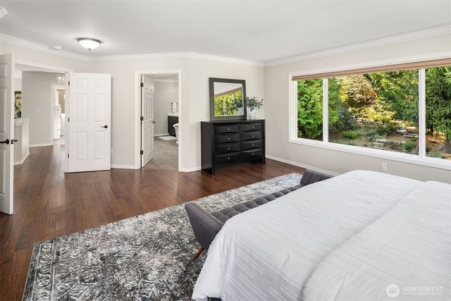 16290 SE 48th Drive, Bellevue, WA 98006