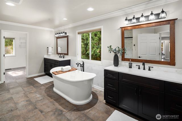 16290 SE 48th Drive, Bellevue, WA 98006