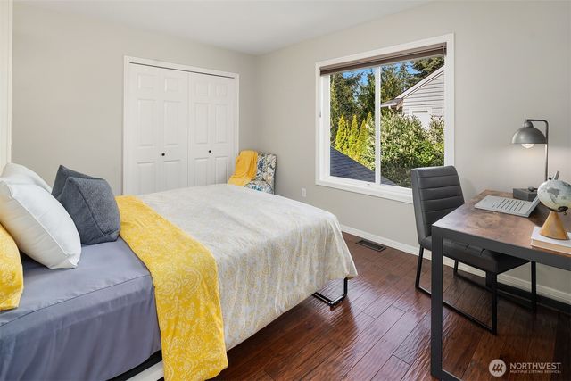16290 SE 48th Drive, Bellevue, WA 98006