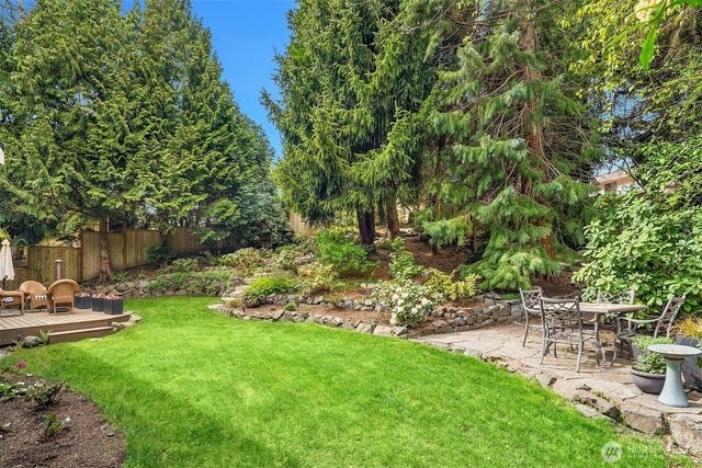 16290 SE 48th Drive, Bellevue, WA 98006