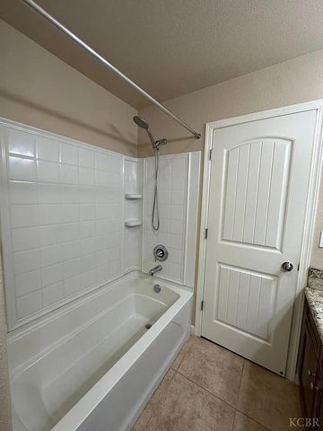 3107 W Oriole Avenue, Visalia, CA 93291