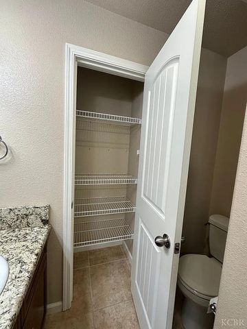 3107 W Oriole Avenue, Visalia, CA 93291