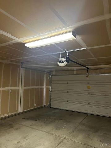 3107 W Oriole Avenue, Visalia, CA 93291