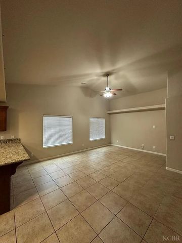 3107 W Oriole Avenue, Visalia, CA 93291