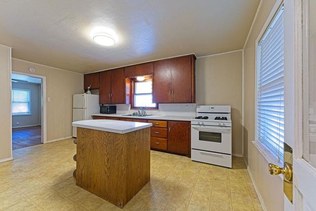 903 E Eufaula Street, Norman, OK 73071