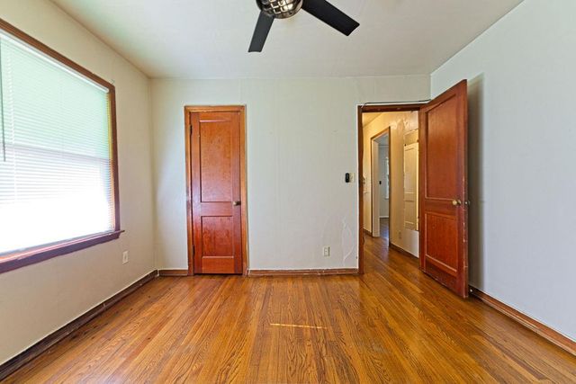 903 E Eufaula Street, Norman, OK 73071
