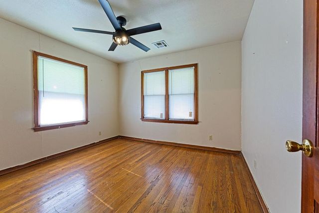 903 E Eufaula Street, Norman, OK 73071