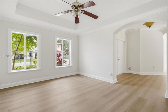 13474 SW 124th Ave Rd, Miami, FL 33186