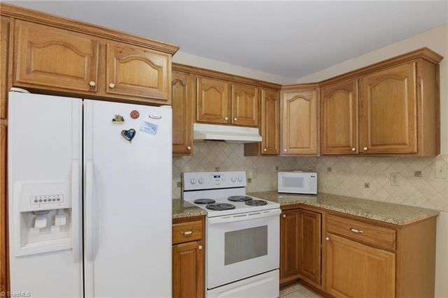 2301 Old US Highway 421 E, Yadkinville, NC 27055