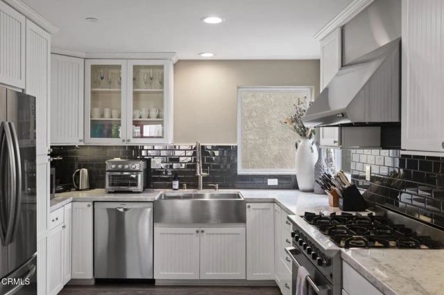 104 La Brea Street, Oxnard, CA 93035