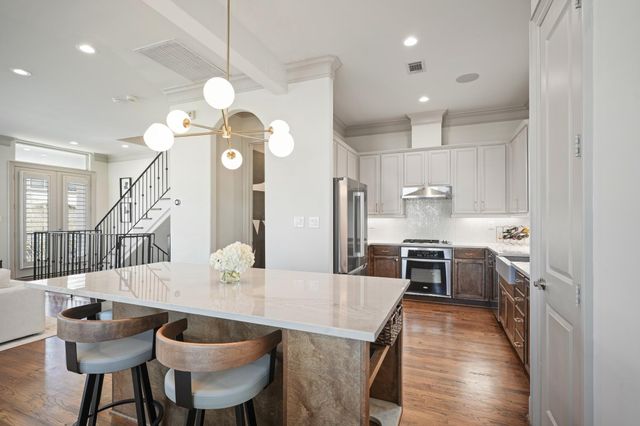 6302 Prague Street, Houston, TX 77007