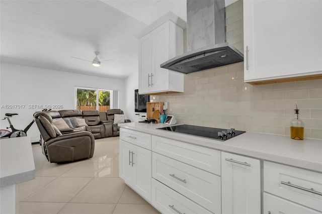 14813 SW 171st Ter 14813, Miami, FL 33187