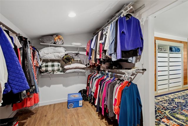 1970 State Route 105, Aberdeen, WA 98520