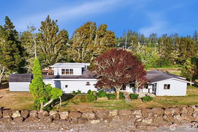 1970 State Route 105, Aberdeen, WA 98520