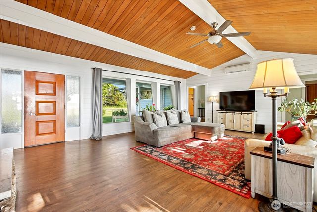 1970 State Route 105, Aberdeen, WA 98520