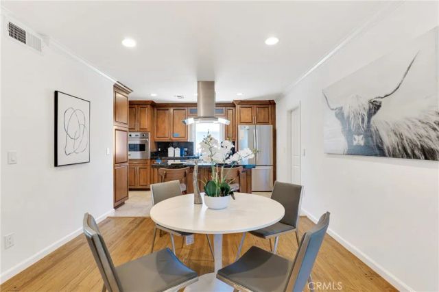 22334 Criswell Street, Woodland Hills, CA 91303