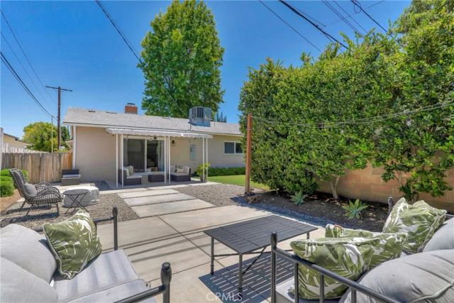 22334 Criswell Street, Woodland Hills, CA 91303